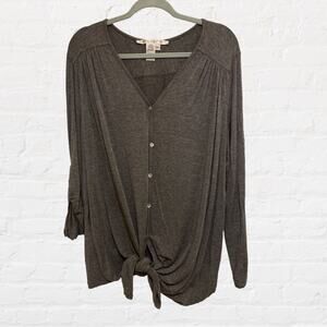 Max Studio woman plus size front tie top